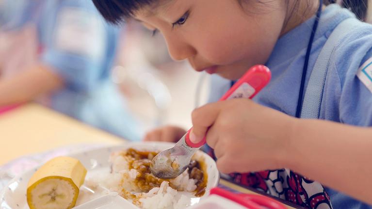 給食